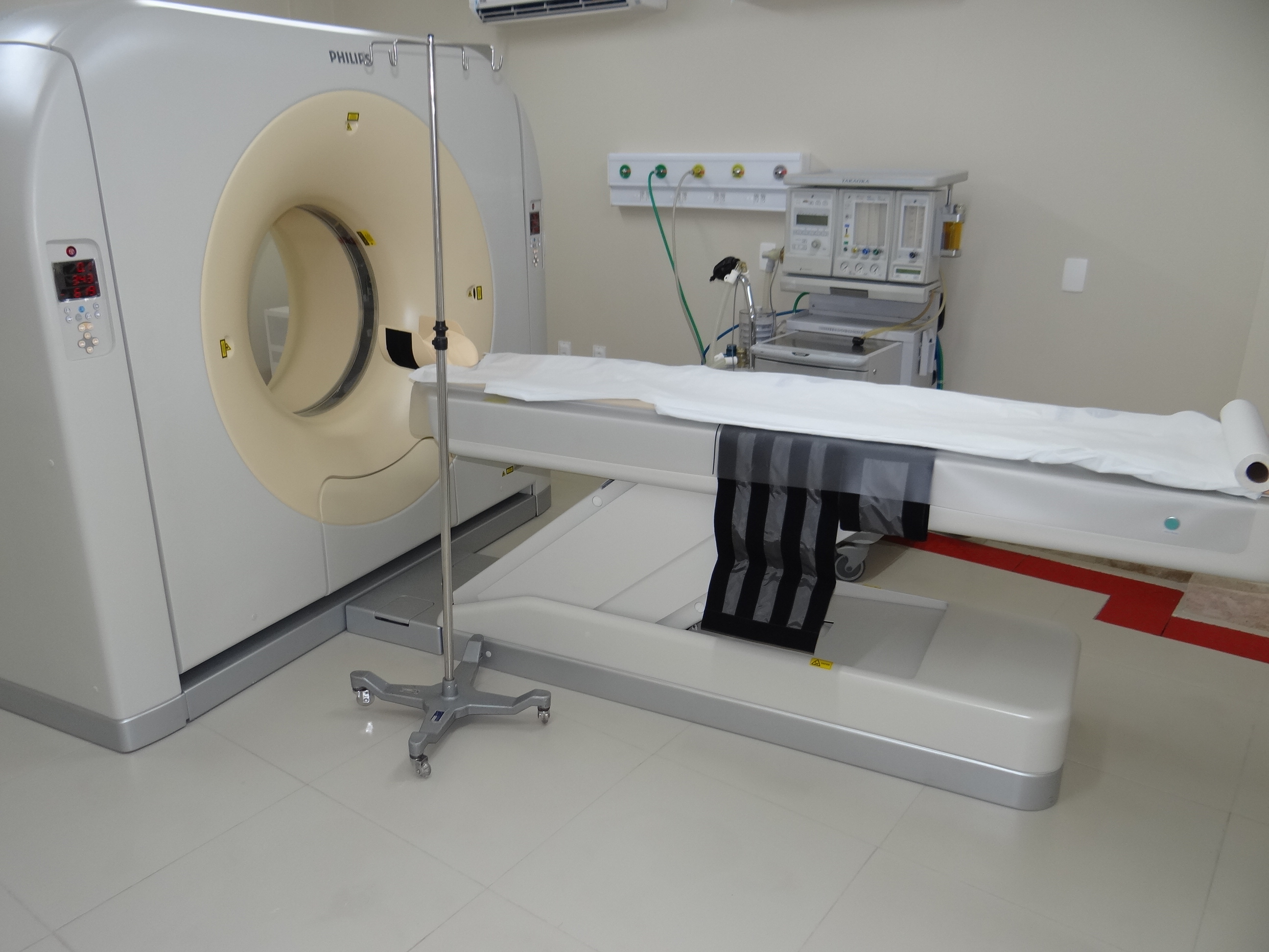 Varela Santiago realiza primeiro exame de tomografia