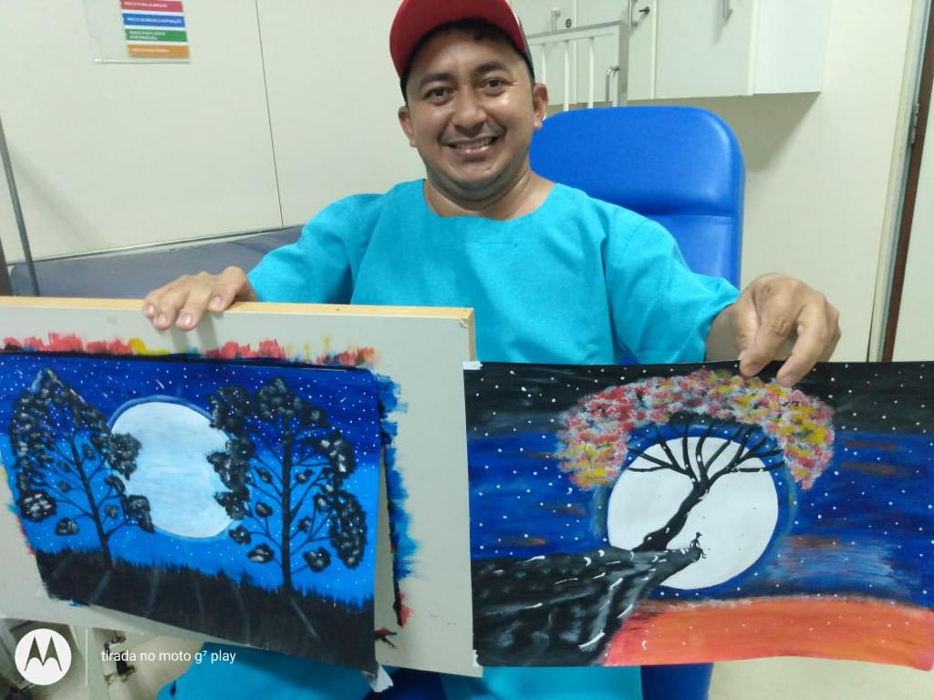 Pai de paciente do Varela chama atenção com obras de arte; conheça!