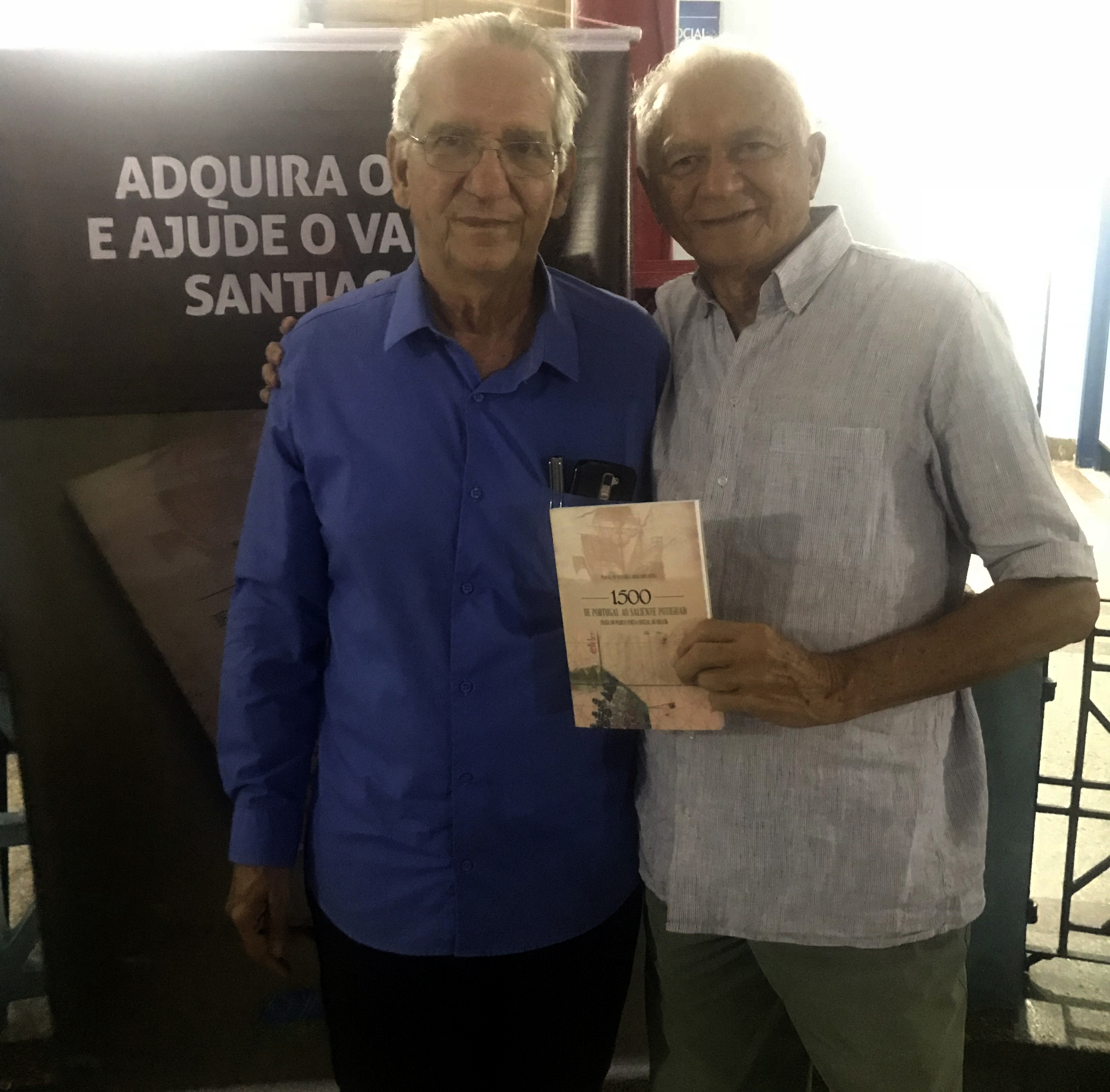 Manuel Oliveira Cavalcanti Neto lança livro no Varela